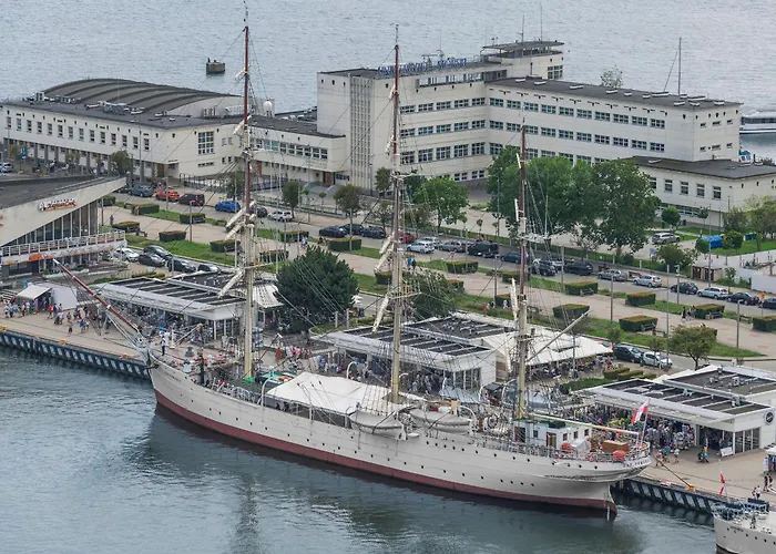 Zen - Sea Towers * グディニャ